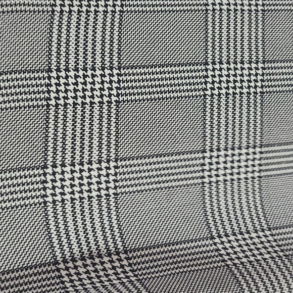 Grey Plaid Tunic • Plus Size • Size 1 - Picture 2 of 4